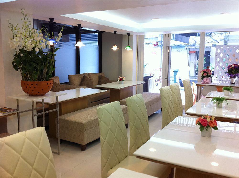 สไมล์โซไซตี้ Hostel กรุงเทพมหานคร ภายนอก รูปภาพ